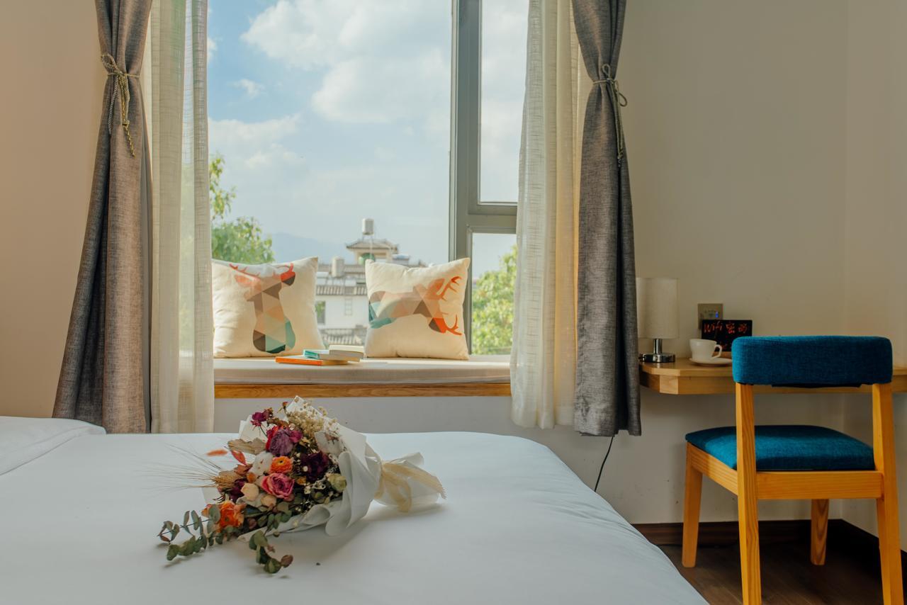 Aesthetic Design Of Ancient Town Hotel Dali  Bagian luar foto