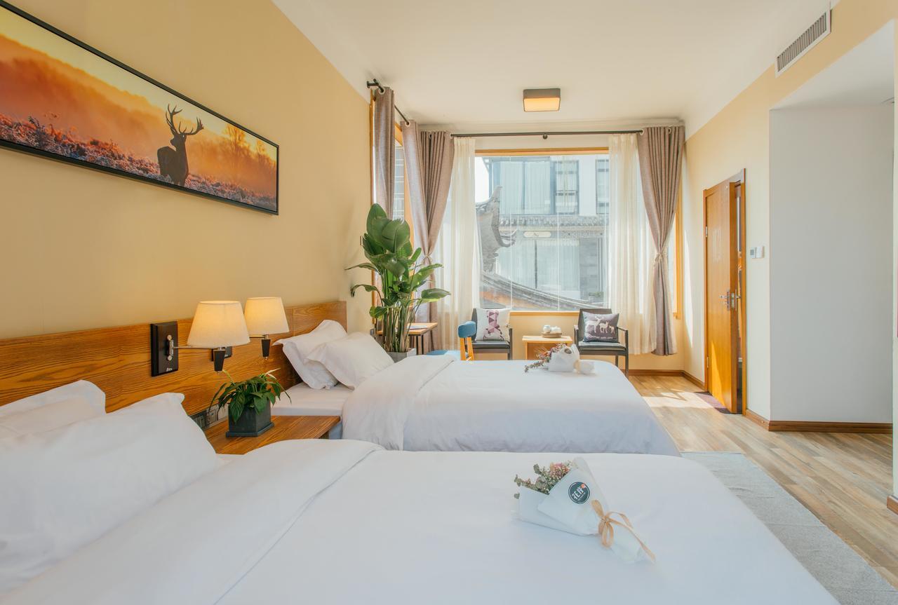 Aesthetic Design Of Ancient Town Hotel Dali  Bagian luar foto