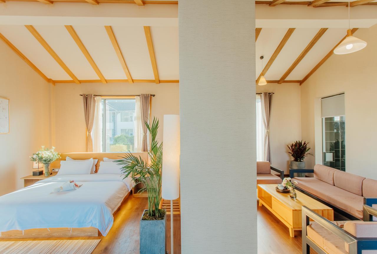 Aesthetic Design Of Ancient Town Hotel Dali  Bagian luar foto