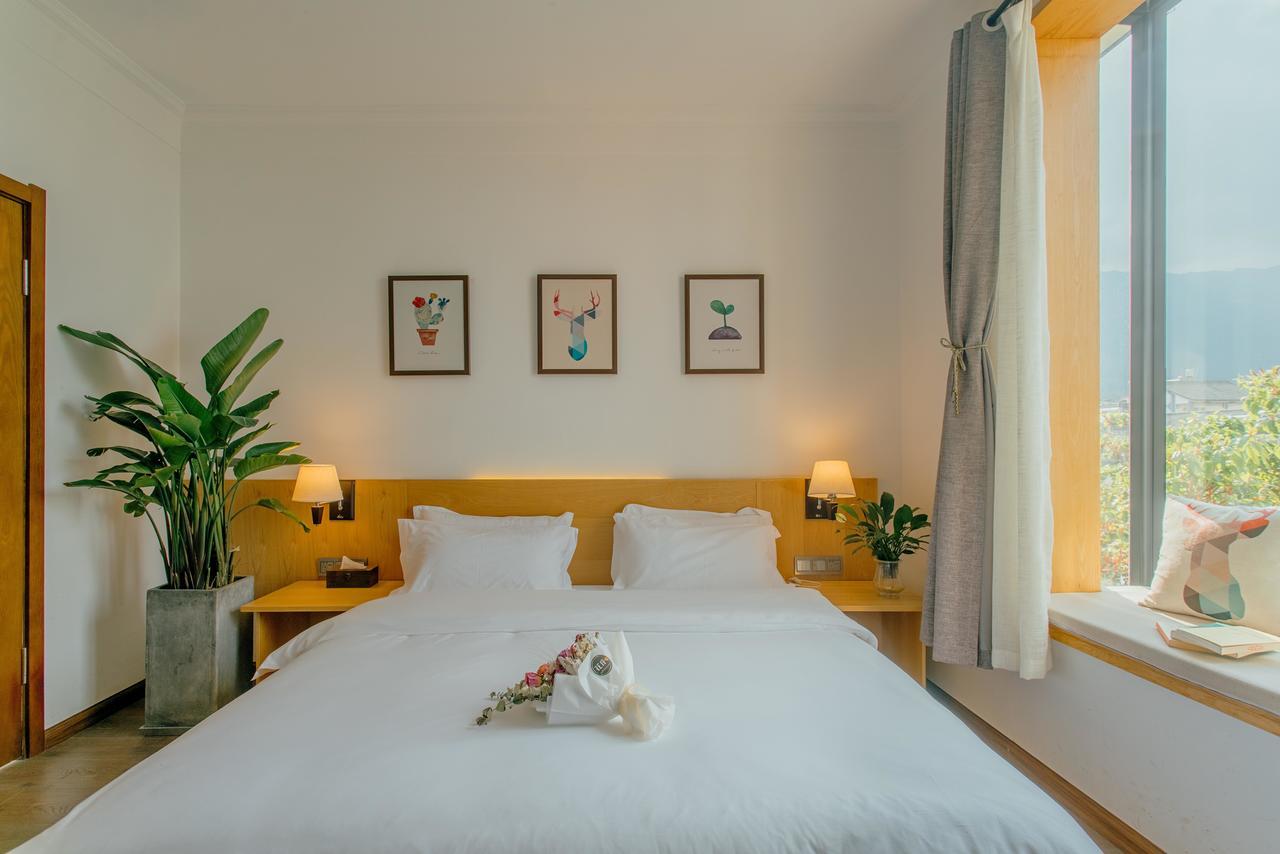 Aesthetic Design Of Ancient Town Hotel Dali  Bagian luar foto