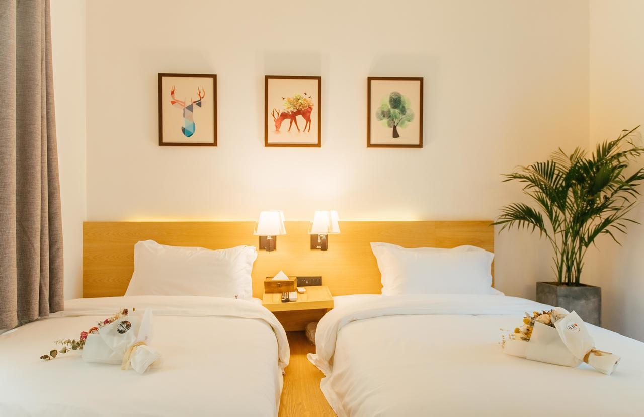 Aesthetic Design Of Ancient Town Hotel Dali  Bagian luar foto