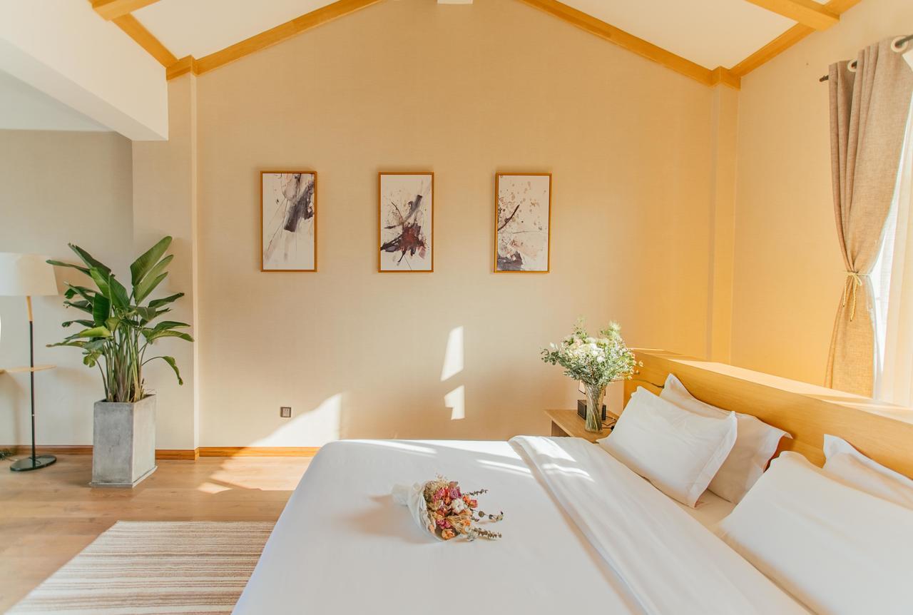 Aesthetic Design Of Ancient Town Hotel Dali  Bagian luar foto